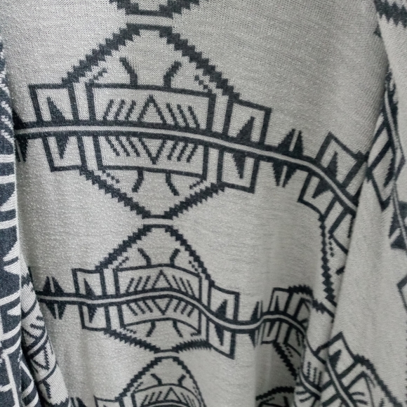 Wet Seal Tribal Aztec Open Cardigan Size Large - Picture 7 of 10